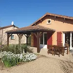 Ferienhaus Charmante Maison De - Domaine Les Forges Les Forges (Deux-Sevres)