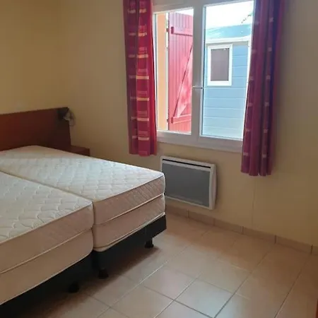 Holiday home Charmante Maison De - Domaine Les Forges *