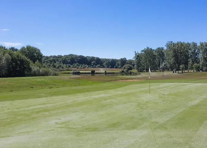 Сasa de vacaciones Charmante Maison De - Domaine Les Forges *
