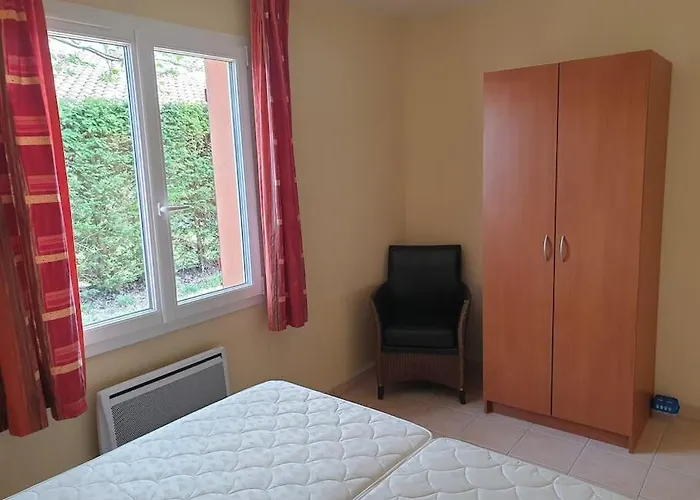 Сasa de vacaciones Charmante Maison De - Domaine Les Forges *