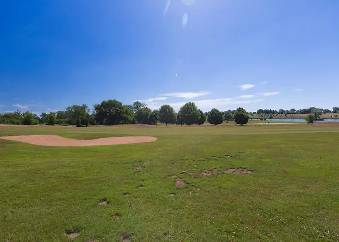 Сasa de vacaciones Charmante Maison De - Domaine Les Forges *